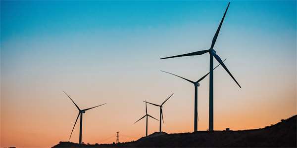 Почему у ветрогенератора три лопасти?