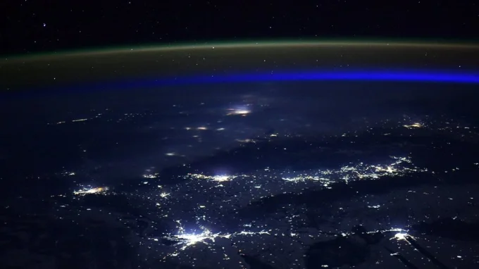 Барнаул, Новосибирск, Томск и Кемерово перед рассветом.