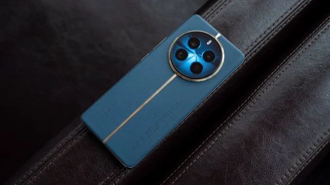 Смартфон Realme 12 Pro