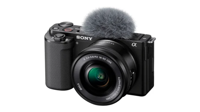 Беззеркальный фотоаппарат SONY ZV-E10 Kit 16-50mm