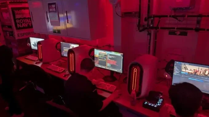 HMS Prince of Wales: первый военно-морской киберспортивный комплекс на борту авианосца