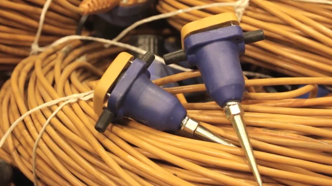 Сейсмодатчики — «морковки».