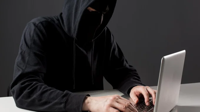 злоумышленник