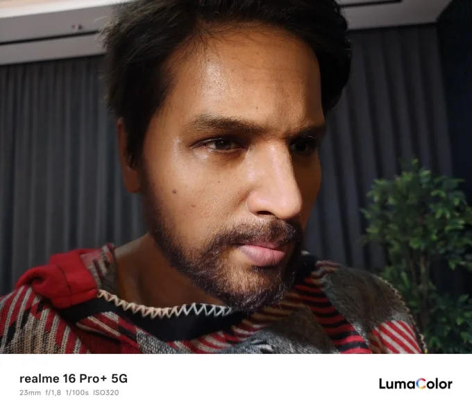 Манекен голова крупным планом