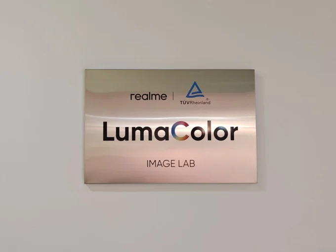 LumaColor Image Lab лого