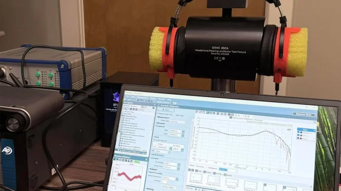 Наушники с корпусом из губки Scrub Daddy