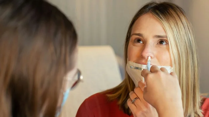 Врач и пациентака