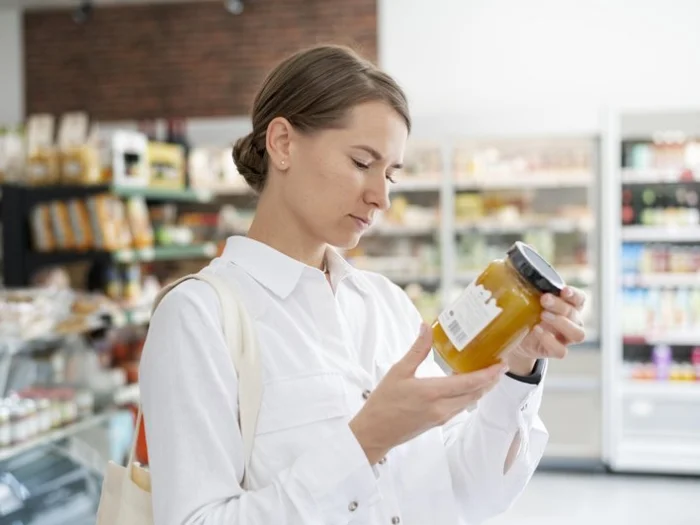Напоминания о Боге стимулируют нас покупать более вредные продукты.