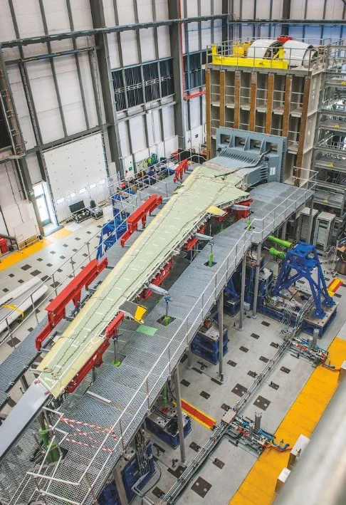 Одновременно Airbus развивает еще один проект — eXtra Performance WING