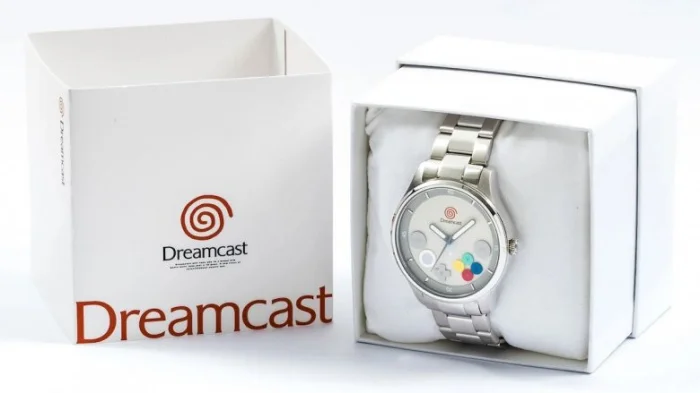 Sega выпустила часы в стиле Mega Drive, Saturn и Dreamcast